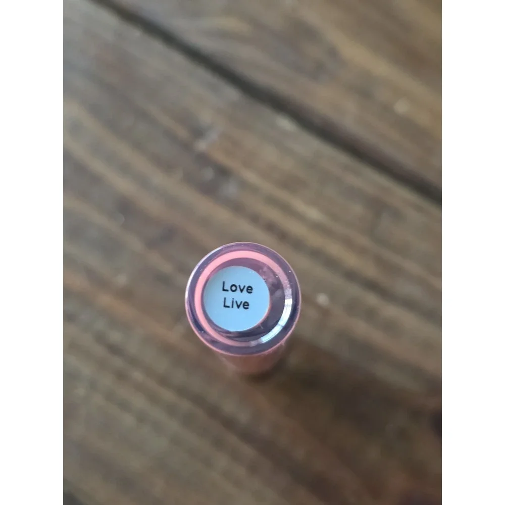 HANLADY LOVE LIVE Matte Lipstick Smudgeproof Waterproof 0.15 fl oz